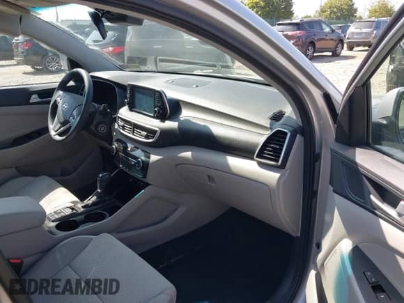 2021 Hyundai Tucson SE with VIN KM8J2CA40MU395714, listed as a IAAI auction lot 42959187 with 32,183 mi miles and . Bid and sale history available at DreamBid. Image 5.