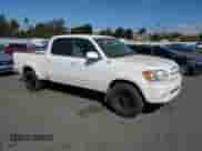 2006 Toyota Tundra Limited z VIN 5TBET38156S512900, wystawiony jako Copart lot #65539125 z przebiegiem 210 154 mil mil oraz Szkoda całkowita • Salvage title. Historia ofert i sprzedaży dostępna na DreamBid. Obrazek 4.