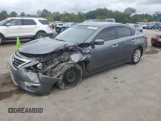 2015 Nissan Altima 2.5 с VIN 1N4AL3AP4FN325163, выставлен на аукционе Copart как лот 82125395 с пробегом 189 040 миль миль и Списание • Salvage title. История ставок и продаж доступна на DreamBid. Изображение 1.