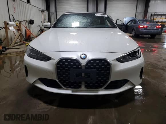 2022 BMW 4 Series 430i xDrive z VIN WBA43AT03NCH84917, wystawiony jako Copart lot #54677635 z przebiegiem 47 301 mil mil oraz Szkoda całkowita • Salvage title. Historia ofert i sprzedaży dostępna na DreamBid. Obrazek 5.