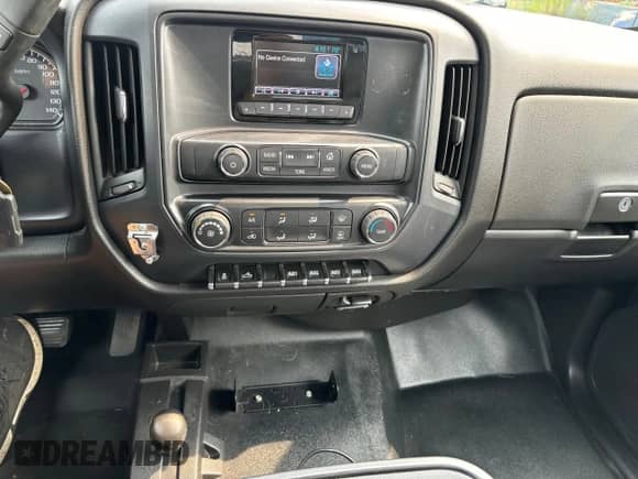 2015 Chevrolet Silverado 1500 LS с VIN 1GCVKPEH2FZ312154, выставлен на аукционе Copart как лот 67926995 с пробегом 147 906 миль миль и Чистый • Clean title. История ставок и продаж доступна на DreamBid. Изображение 9.