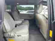 2012 Toyota Sienna XLE z VIN 5TDDK3DC9CS031735, wystawiony jako IAAI lot #42553720 z przebiegiem 286 348 mil mil oraz . Historia ofert i sprzedaży dostępna na DreamBid. Obrazek 8.