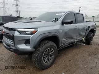 2025 Chevrolet Colorado 4WD ZR2 с VIN 1GCPTFEK2S1135383, выставлен на аукционе Copart как лот 57228605 с пробегом 3 710 миль миль и Списание • Salvage title. История ставок и продаж доступна на DreamBid. Изображение 1.