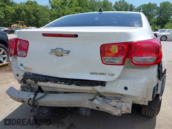 2014 Chevrolet Malibu LS с VIN 1G11B5SLXEF247865, выставлен на аукционе IAAI как лот 42681852 с пробегом 146 113 миль миль и . История ставок и продаж доступна на DreamBid. Изображение 6.