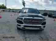 2019 Ram 1500 Laramie z VIN 1C6SRFDT5KN848846, wystawiony jako Copart lot #63485425 z przebiegiem 135 596 mil mil oraz Szkoda całkowita • Salvage title. Historia ofert i sprzedaży dostępna na DreamBid. Obrazek 14.