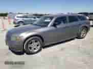 2005 Dodge Magnum SE with VIN 2D4FV48V55H158780, listed as a Copart auction lot 61124775 with 233,129 mi miles and Salvage title. Bid and sale history available at DreamBid. Image 1.