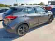 2020 Nissan Kicks SR z VIN 3N1CP5DV2LL578963, wystawiony jako Copart lot #80502375 z przebiegiem 72 743 mil mil oraz Szkoda całkowita • Salvage title. Historia ofert i sprzedaży dostępna na DreamBid. Obrazek 3.