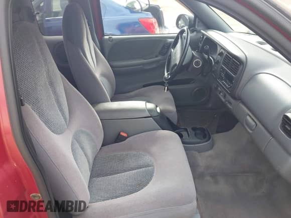 1999 Dodge Dakota SLT с VIN 1B7GL22X4XS151451, выставлен на аукционе IAAI как лот 42250905 с пробегом 132 152 миль миль и . История ставок и продаж доступна на DreamBid. Изображение 5.