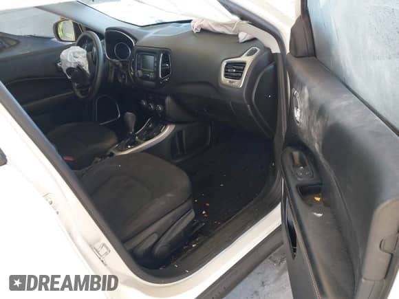 2018 Jeep Compass Sport с VIN 3C4NJDAB2JT223249, выставлен на аукционе IAAI как лот 43441538 с пробегом 97 682 миль миль и . История ставок и продаж доступна на DreamBid. Изображение 5.