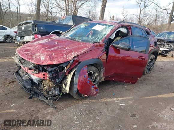2025 Chevrolet Trax 2RS z VIN KL77LJEP7SC129434, wystawiony jako IAAI lot #41216902 z przebiegiem 955 mil mil oraz . Historia ofert i sprzedaży dostępna na DreamBid. Obrazek 2.