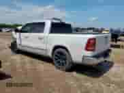 2019 Ram 1500 Limited z VIN 1C6RREHT3KN683818, wystawiony jako Copart lot #58583145 z przebiegiem Nie podano mil oraz Szkoda całkowita • Salvage title. Historia ofert i sprzedaży dostępna na DreamBid. Obrazek 2.