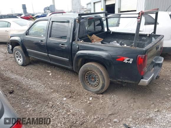 2008 Chevrolet Colorado 2LT z VIN 1GCDT13E788126097, wystawiony jako IAAI lot #42236671 z przebiegiem 143 505 mil mil oraz . Historia ofert i sprzedaży dostępna na DreamBid. Obrazek 3.