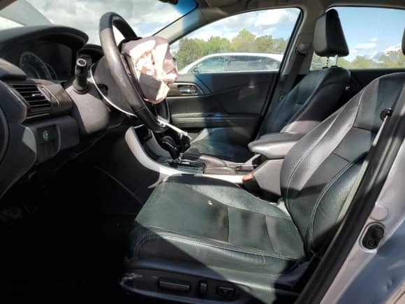 2016 Honda Accord EX-L z VIN 1HGCR3F87GA014405, wystawiony jako Copart lot #84193655 z przebiegiem 188 237 mil mil oraz Szkoda całkowita • Salvage title. Historia ofert i sprzedaży dostępna na DreamBid. Obrazek 7.