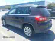 2010 Volkswagen Tiguan S с VIN WVGAV7AX4AW501042, выставлен на аукционе IAAI как лот 42858452 с пробегом 125 779 миль миль и . История ставок и продаж доступна на DreamBid. Изображение 3.