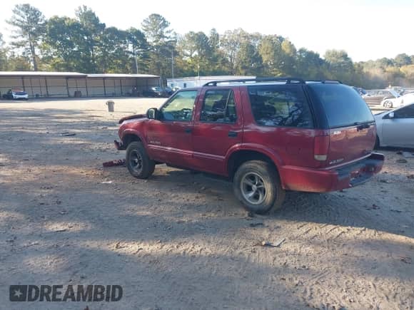 2003 Chevrolet Blazer LS с VIN 1GNCS13X73K103616, выставлен на аукционе IAAI как лот 43478103 с пробегом 274 996 миль миль и . История ставок и продаж доступна на DreamBid. Изображение 3.