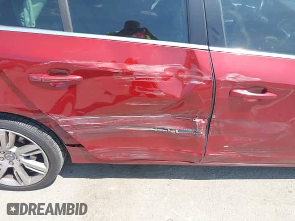2012 Volvo S60 T6 с VIN YV1902FHXC2135120, выставлен на аукционе IAAI как лот 42952256 с пробегом 161 343 миль миль и . История ставок и продаж доступна на DreamBid. Изображение 5.