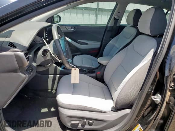 2021 Hyundai Ioniq SE с VIN KMHC75LC4MU261699, выставлен на аукционе Copart как лот 61055225 с пробегом 46 818 миль миль и Списание • Salvage title. История ставок и продаж доступна на DreamBid. Изображение 7.