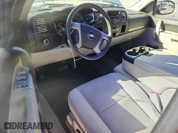 2010 Chevrolet Silverado 1500 LT with VIN 1GCSCSE01AZ144853, listed as a Copart auction lot 86172785 with 179,173 mi miles and Salvage title. Bid and sale history available at DreamBid. Image 8.