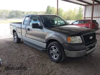 2005 Ford F-150 XLT with VIN 1FTPX12545NB80456, listed as a IAAI auction lot 43425697 with 216,419 mi miles and . Bid and sale history available at DreamBid. Image 1.