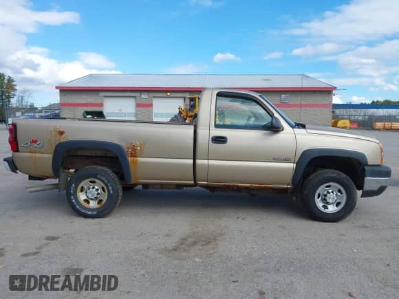 2007 Chevrolet Silverado 2500HD LT1 z VIN 1GCHK24U57E181955, wystawiony jako IAAI lot #43524098 z przebiegiem 120 652 mil mil oraz . Historia ofert i sprzedaży dostępna na DreamBid. Obrazek 14.