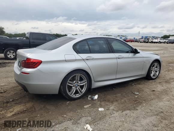 2014 BMW 5 Series 535i with VIN WBA5B1C58ED483425, listed as a Copart auction lot 82729165 with 92,896 mi miles and Salvage title. Bid and sale history available at DreamBid. Image 3.