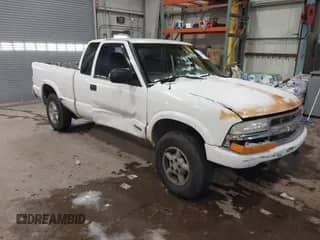 2000 Chevrolet S-10 LS с VIN 1GCDT19WXYK179539, выставлен на аукционе IAAI как лот 41272595 с пробегом 242 149 миль миль и . История ставок и продаж доступна на DreamBid. Изображение 1.