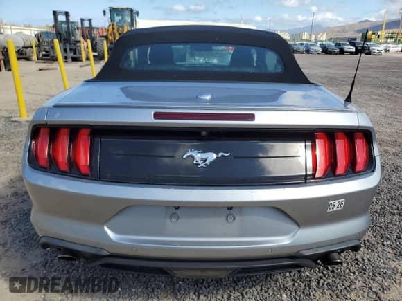 2020 Ford Mustang EcoBoost Premium z VIN 1FATP8UHXL5120750, wystawiony jako Copart lot #67650135 z przebiegiem 73 945 mil mil oraz Szkoda całkowita • Salvage title. Historia ofert i sprzedaży dostępna na DreamBid. Obrazek 6.