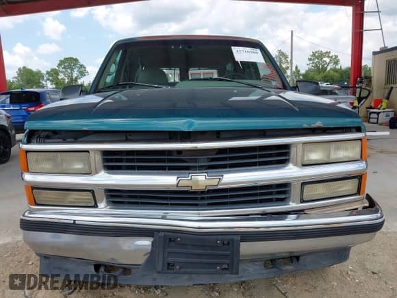 1996 Chevrolet Tahoe with VIN 1GNEK13R4TJ421208, listed as a IAAI auction lot 42716980 with 202,715 mi miles and . Bid and sale history available at DreamBid. Image 13.
