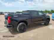 2024 Chevrolet Silverado 1500 Custom Trail Boss z VIN 3GCUDCE86RG359836, wystawiony jako Copart lot #60419635 z przebiegiem Nie podano mil oraz Szkoda całkowita • Salvage title. Historia ofert i sprzedaży dostępna na DreamBid. Obrazek 3.