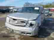 2004 Cadillac Escalade z VIN 1GYEK63N74R226915, wystawiony jako IAAI lot #41529807 z przebiegiem Nie podano mil oraz . Historia ofert i sprzedaży dostępna na DreamBid. Obrazek 18.