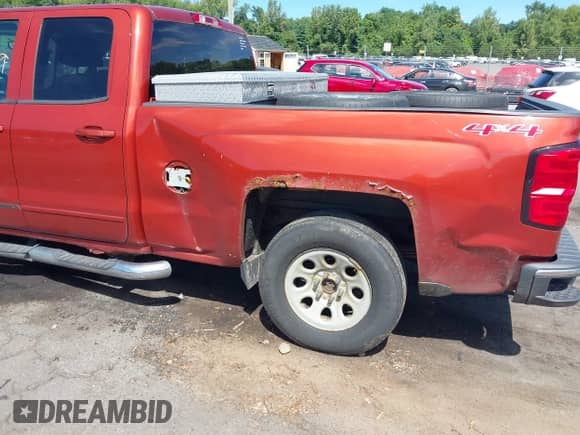 2015 Chevrolet Silverado 1500 LT z VIN 1GCVKREH1FZ194142, wystawiony jako IAAI lot #43016369 z przebiegiem 213 511 mil mil oraz . Historia ofert i sprzedaży dostępna na DreamBid. Obrazek 6.