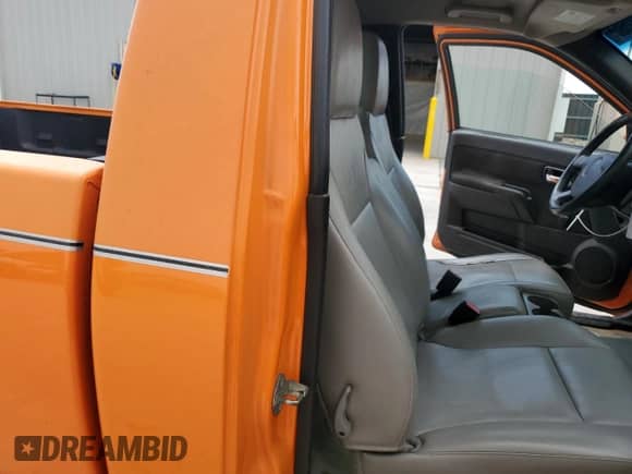 2012 Chevrolet Colorado Work Truck z VIN 1GCCSBF91C8117357, wystawiony jako Copart lot #68225955 z przebiegiem 168 269 mil mil oraz Szkoda całkowita • Salvage title. Historia ofert i sprzedaży dostępna na DreamBid. Obrazek 10.