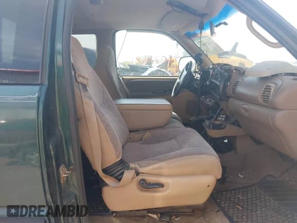 1998 Dodge 1500 with VIN 3B7HC12Y9WG186001, listed as a IAAI auction lot 42025581 with 177,582 mi miles and . Bid and sale history available at DreamBid. Image 5.