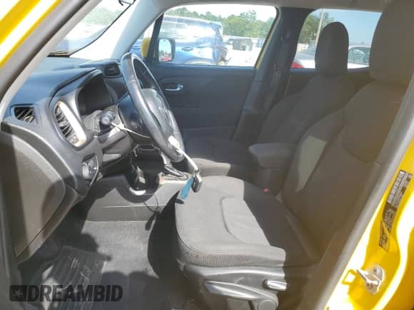 2017 Jeep Renegade Latitude с VIN ZACCJABB3HPE90213, выставлен на аукционе Copart как лот 70889635 с пробегом 137 765 миль миль и Списание • Salvage title. История ставок и продаж доступна на DreamBid. Изображение 7.