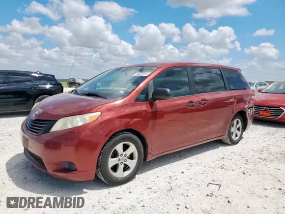 2013 Toyota Sienna L с VIN 5TDZK3DC9DS382104, выставлен на аукционе Copart как лот 66037015 с пробегом 146 394 миль миль и Списание • Salvage title. История ставок и продаж доступна на DreamBid. Изображение 1.