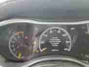 2019 Jeep Grand Cherokee Overland z VIN 1C4RJFCT1KC574573, wystawiony jako Copart lot #49455695 z przebiegiem 29 594 mil mil oraz Szkoda całkowita • Salvage title. Historia ofert i sprzedaży dostępna na DreamBid. Obrazek 9.