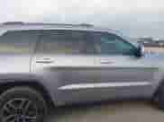 2020 Jeep Grand Cherokee Limited z VIN 1C4RJEBG7LC265786, wystawiony jako IAAI lot #42683201 z przebiegiem 127 042 mil mil oraz . Historia ofert i sprzedaży dostępna na DreamBid. Obrazek 13.