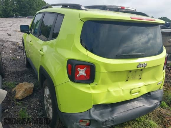 2018 Jeep Renegade Latitude with VIN ZACCJABB5JPH83309, listed as a IAAI auction lot 42875630 with 183,251 mi miles and . Bid and sale history available at DreamBid. Image 3.