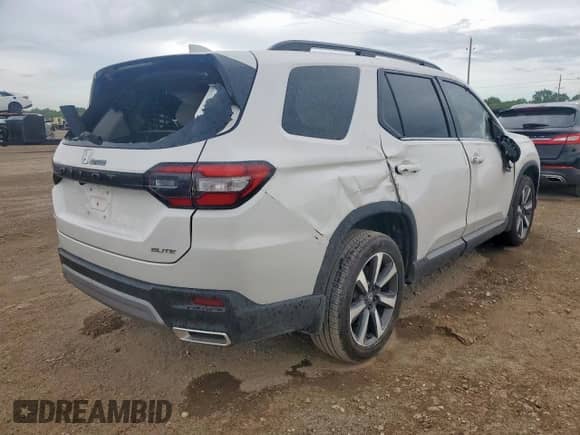 2025 Honda Pilot Elite с VIN 5FNYG1H81SB106864, выставлен на аукционе Copart как лот 62193995 с пробегом 6 767 миль миль и Списание • Salvage title. История ставок и продаж доступна на DreamBid. Изображение 3.