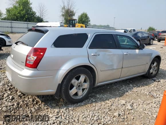 2006 Dodge Magnum SXT with VIN 2D4GZ47V46H344841, listed as a Copart auction lot 66499115 with 131,680 mi miles and Clean title. Bid and sale history available at DreamBid. Image 3.