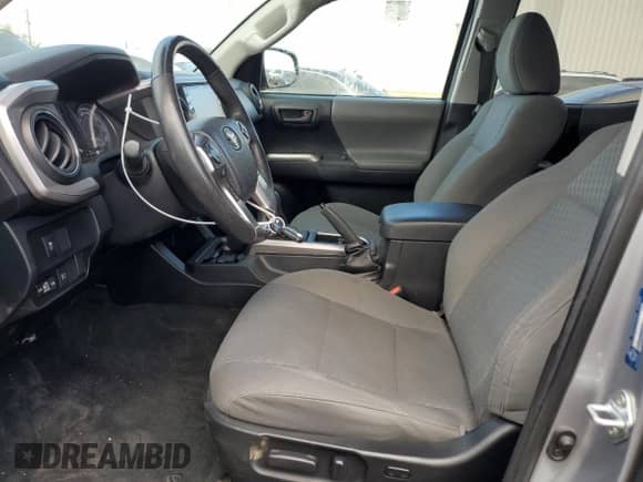 2021 Toyota Tacoma SR5 с VIN 3TMBZ5DN1MM031262, выставлен на аукционе Copart как лот 53381085 с пробегом 43 896 миль миль и Списание • Salvage title. История ставок и продаж доступна на DreamBid. Изображение 7.