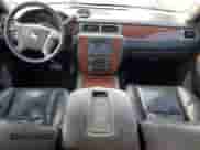 2010 Chevrolet Tahoe LTZ с VIN 1GNUKCE0XAR287678, выставлен на аукционе Copart как лот 80432845 с пробегом 207 563 миль миль и Списание • Salvage title. История ставок и продаж доступна на DreamBid. Изображение 8.