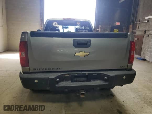 2007 Chevrolet Silverado 1500 LTZ with VIN 2GCEK19J571509307, listed as a Copart auction lot 50901465 with 130,473 mi miles and Salvage title. Bid and sale history available at DreamBid. Image 6.