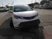 2021 Toyota Sienna Limited z VIN 5TDZSKFC8MS004959, wystawiony jako Copart lot #60441665 z przebiegiem 62 494 mil mil oraz Szkoda całkowita • Salvage title. Historia ofert i sprzedaży dostępna na DreamBid. Obrazek 14.