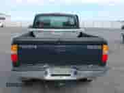 2004 Toyota Tacoma PreRunner z VIN 5TENM92N64Z381902, wystawiony jako IAAI lot #43376084 z przebiegiem 205 372 mil mil oraz . Historia ofert i sprzedaży dostępna na DreamBid. Obrazek 17.