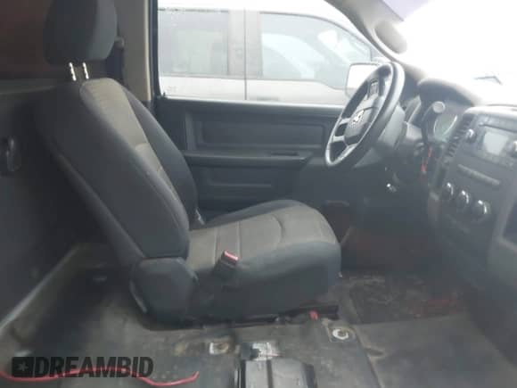 2012 Ram 1500 ST z VIN 3C6JD6DP9CG201129, wystawiony jako IAAI lot #41910314 z przebiegiem 257 828 mil mil oraz . Historia ofert i sprzedaży dostępna na DreamBid. Obrazek 5.