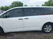2017 Toyota Sienna L z VIN 5TDZZ3DC4HS779866, wystawiony jako IAAI lot #42790394 z przebiegiem 130 059 mil mil oraz . Historia ofert i sprzedaży dostępna na DreamBid. Obrazek 14.