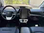 2018 Toyota Prius Plus z VIN JTDKARFP6J3073923, wystawiony jako Copart lot #68948185 z przebiegiem 119 620 mil mil oraz Szkoda całkowita • Salvage title. Historia ofert i sprzedaży dostępna na DreamBid. Obrazek 9.