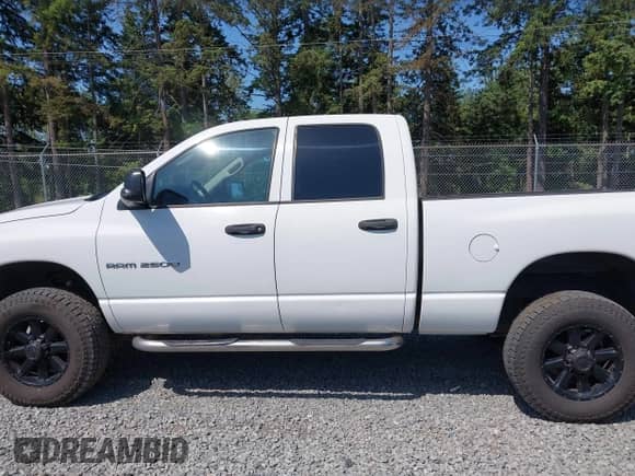 2005 Dodge 2500 SLT with VIN 3D7KS28CX5G853026, listed as a IAAI auction lot 42408623 with 241,223 mi miles and . Bid and sale history available at DreamBid. Image 15.