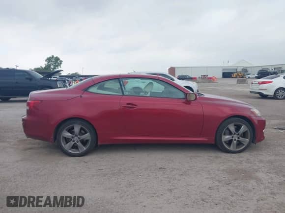 2010 Lexus IS 350 C с VIN JTHFE2C28A2502005, выставлен на аукционе IAAI как лот 42293489 с пробегом 111 919 миль миль и . История ставок и продаж доступна на DreamBid. Изображение 13.